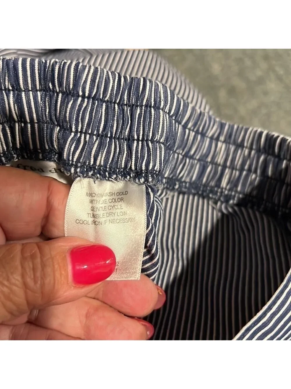 Alfred Dunner Pin Stripe Capris Size 18